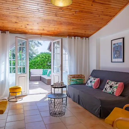 Les Minoux By Interhome Dom wakacyjny Les Issambres